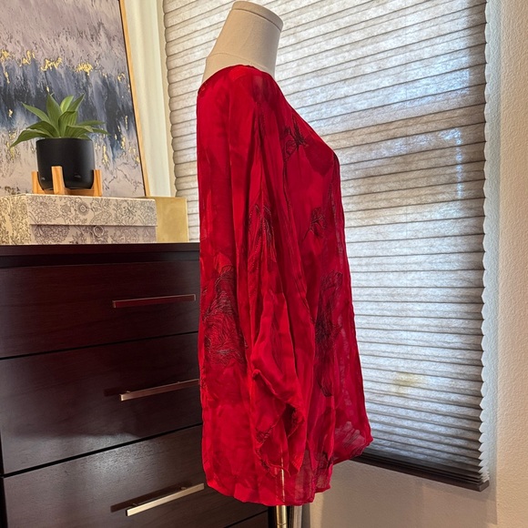 Woman's Chico's Red Sheer Floral Blouse. Size 2/L - Picture 3 of 7